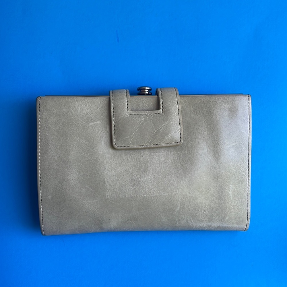 HOBO 7x5 crossbody wallet